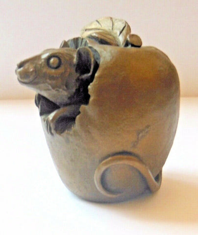 ORIELE BRONZE - MOUSE IN AN APPLE