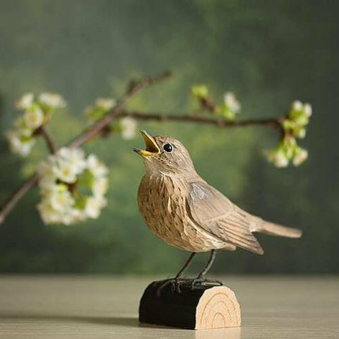 Wildlife Garden Decobird Carved Wooden Figure of a Thrush Nightingale